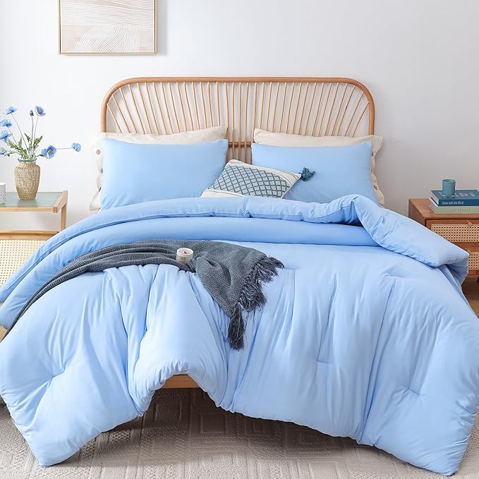 ROSGONIA Queen Comforter Set Light Blue, 3pcs Bedding Comforter Sets (1 Comforter & 2 Pillowcases) All Season Soft Lightweight Bedspread Blanket Quilt