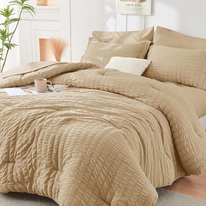 HYMOKEGE Khaki King Size Comforter Set Seersucker 7 Pieces, All Season Luxury Bed in a Bag for Bedroom, Bedding Set with Comforter, Sheets, Pillowcases & Shams